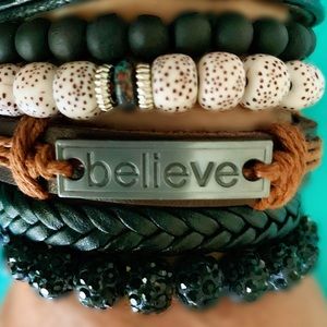 Men’s or unisex leather adjustable bracelet